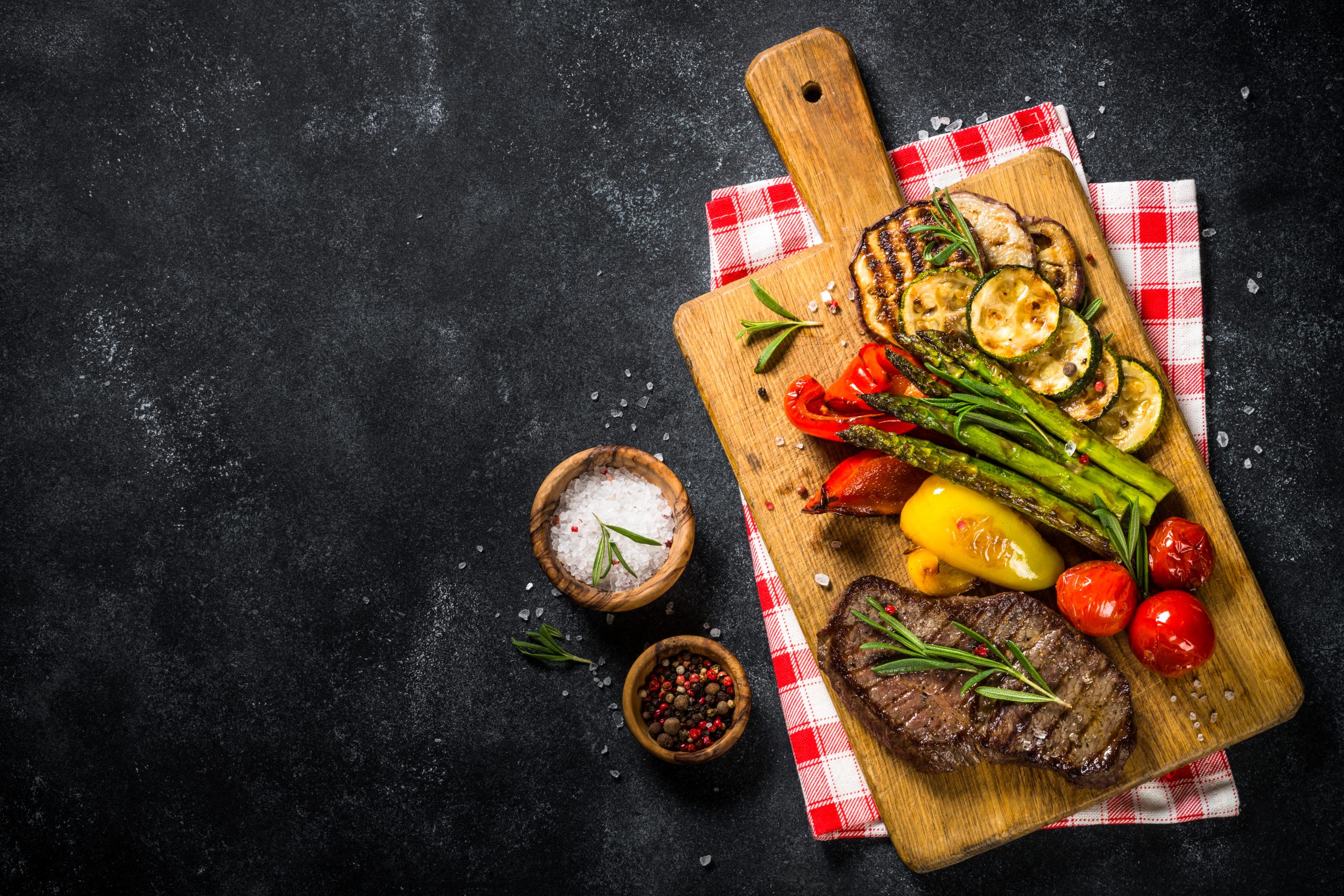 You are currently viewing Barbecued Steak with Lemon & Thyme Veggies