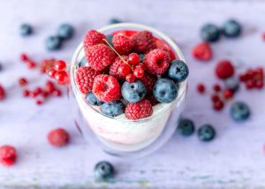 Read more about the article Berries & Yoghurt