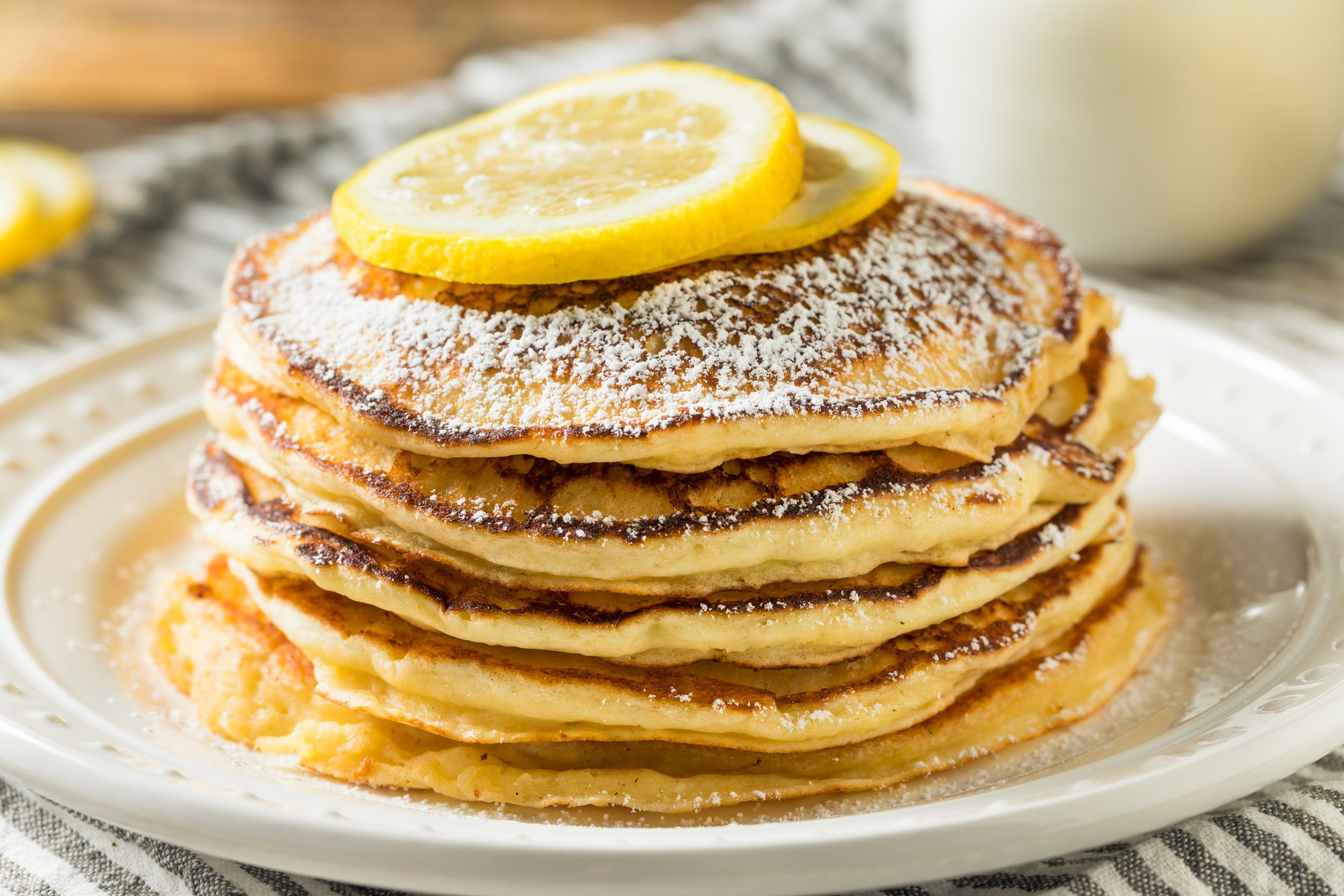 You are currently viewing Almond Flour Pancakes