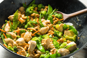 Read more about the article Peanut Satay Chicken Stir-Fry