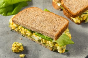 Read more about the article Curried Egg & Lettuce Sandwich