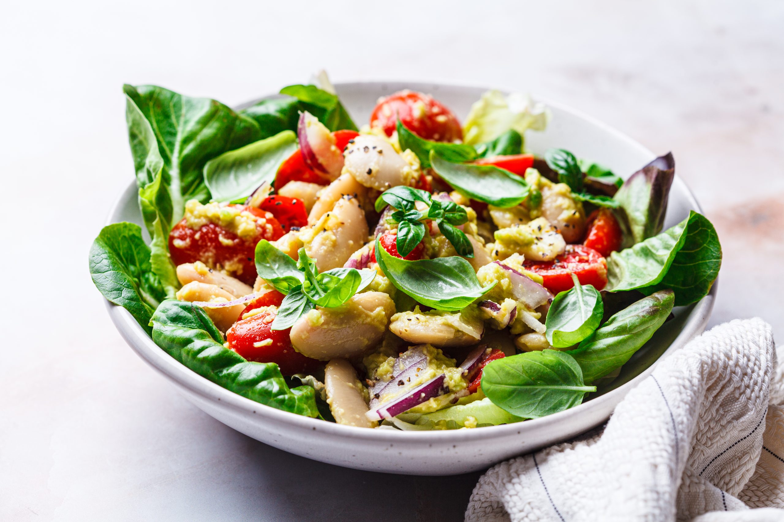 You are currently viewing Chicken & White Bean Salad