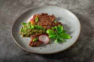 Read more about the article Veal Steak with Broccoli “Rice” & Chimichurri